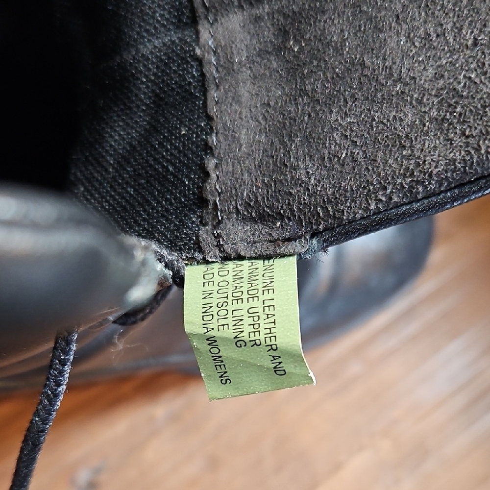 Timberland Women's Black Leather Lace-Up Heel Ankle Boots - Picture 3 of 3